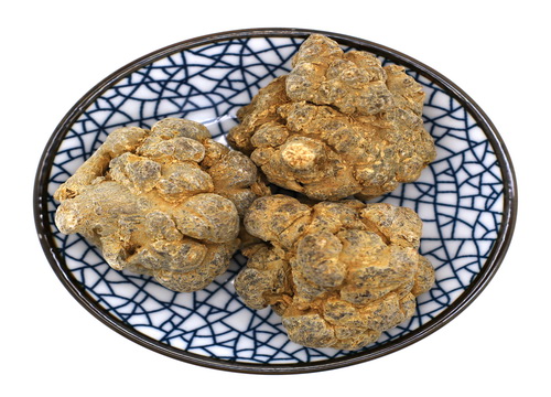 三七个头越大越好